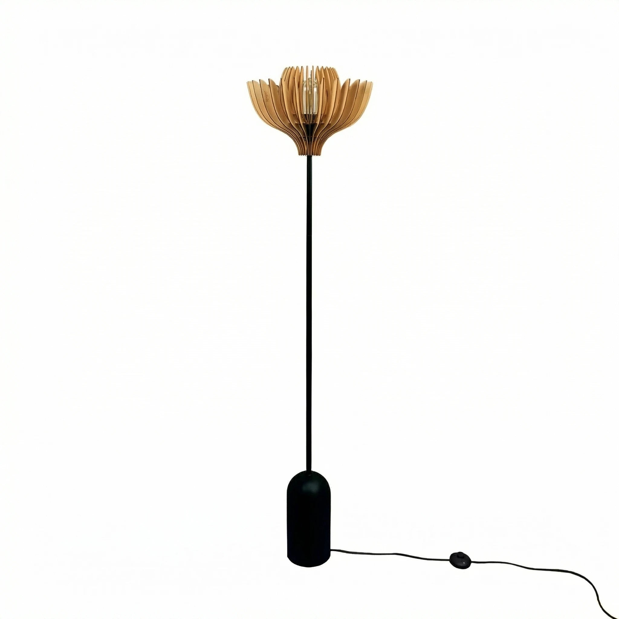 Tullia teinté Chêne | Lampadaire