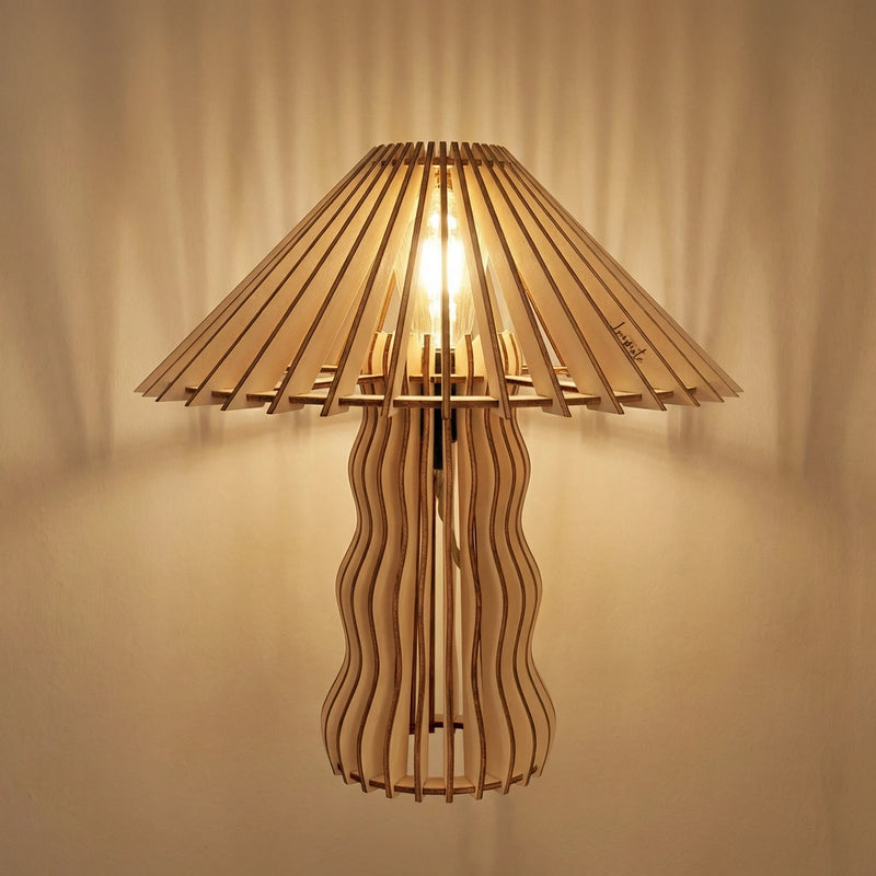 Alice teinté Chêne | Lampe à poser
