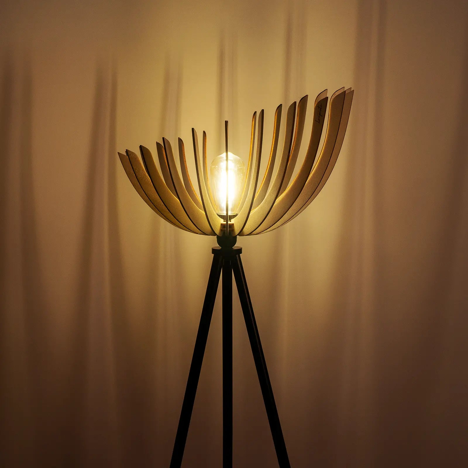 Athéna | Stehlampe - Atelier Loupiote | Handgefertigte französische Lampen
